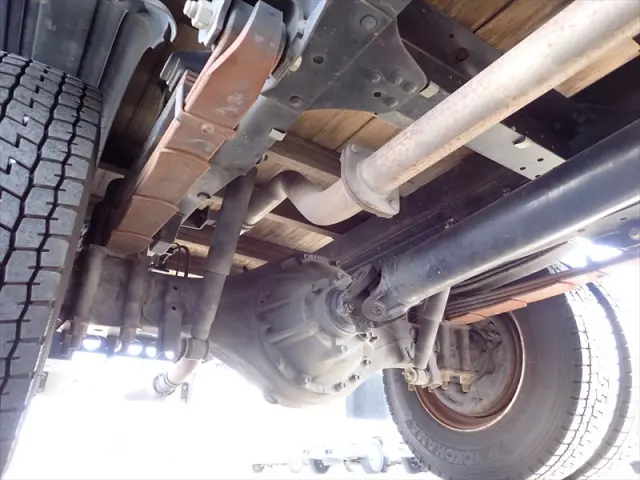 いすゞ エルフ 2RG-NPR88YN(2WD)の写真24