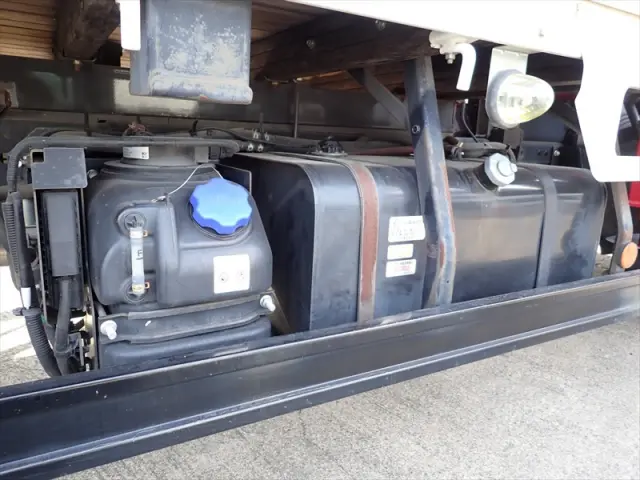 いすゞ エルフ 2RG-NPR88YN(2WD)の写真27