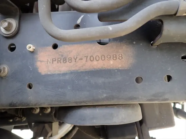 いすゞ エルフ 2RG-NPR88YN(2WD)の写真49