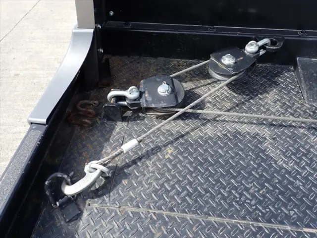 いすゞ エルフ 2RG-NPR88AM(2WD)の写真10