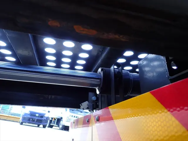 いすゞ エルフ 2RG-NPR88AM(2WD)の写真12