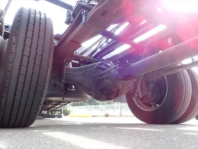 いすゞ エルフ 2RG-NPR88AM(2WD)の写真26