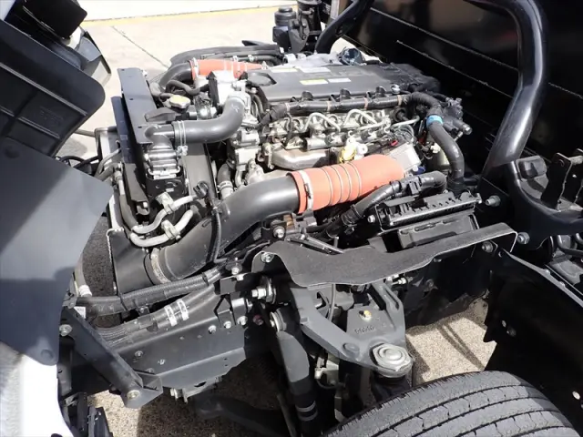 いすゞ エルフ 2RG-NPR88AM(2WD)の写真40