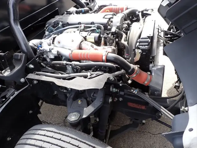 いすゞ エルフ 2RG-NPR88AM(2WD)の写真43