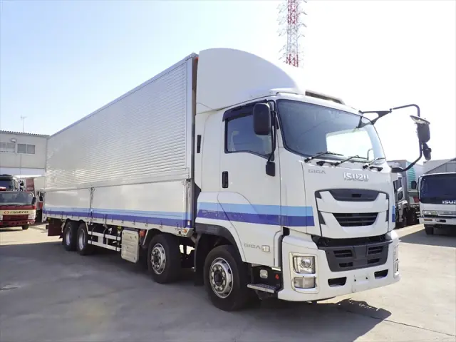 いすゞ ギガ 2PG-CYL77C(8x4)の写真3