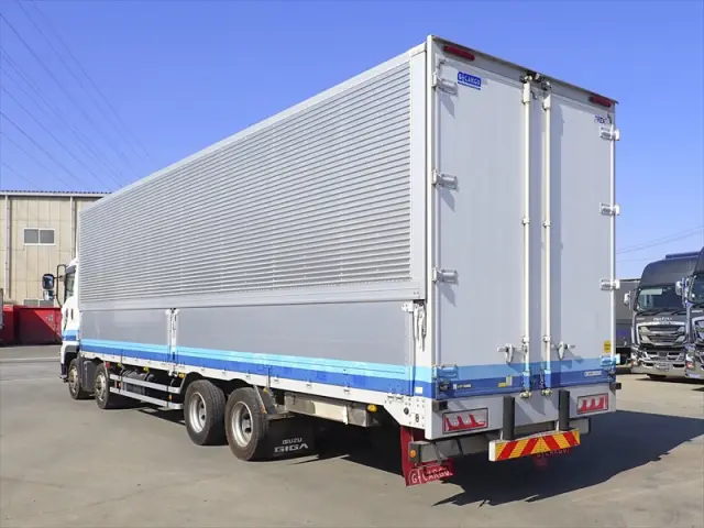 いすゞ ギガ 2PG-CYL77C(8x4)の写真4