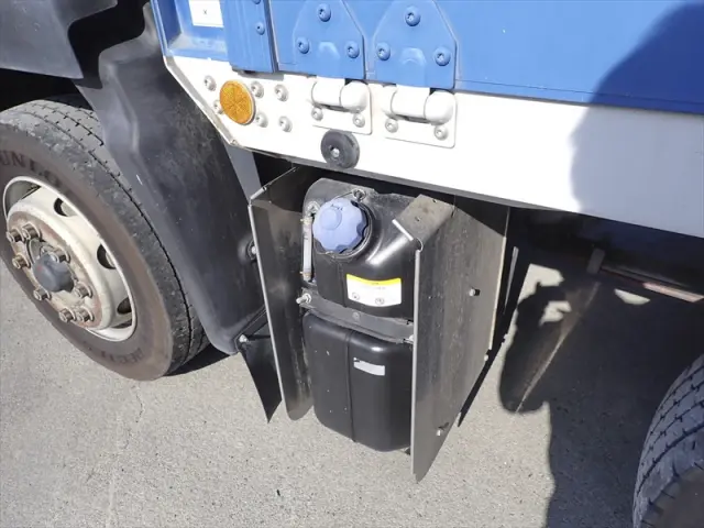 いすゞ ギガ 2PG-CYL77C(8x4)の写真16