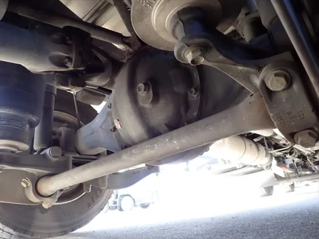 いすゞ ギガ 2PG-CYL77C(8x4)の写真21