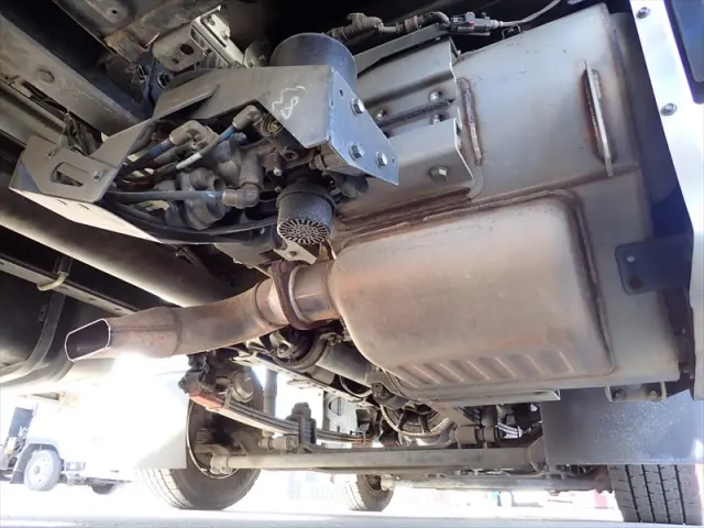 いすゞ ギガ 2PG-CYL77C(8x4)の写真23