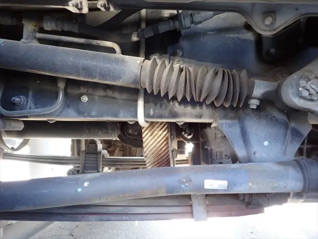 いすゞ ギガ 2PG-CYL77C(8x4)の写真24