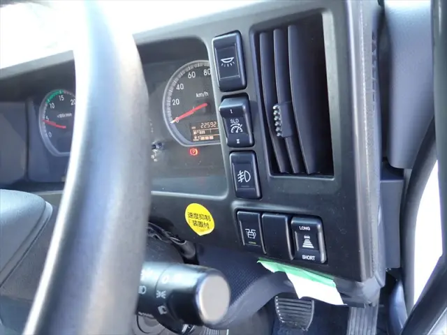 いすゞ ギガ 2PG-CYL77C(8x4)の写真29