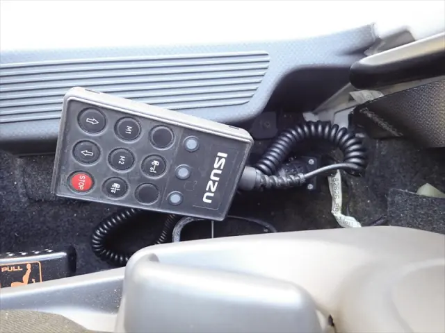 いすゞ ギガ 2PG-CYL77C(8x4)の写真33