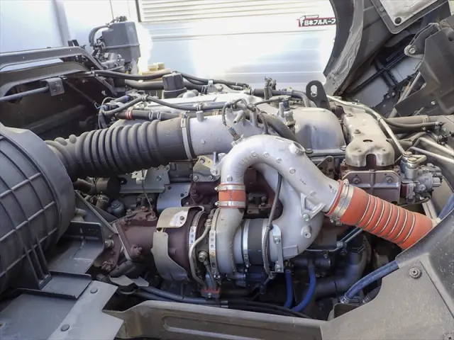 いすゞ ギガ 2PG-CYL77C(8x4)の写真37