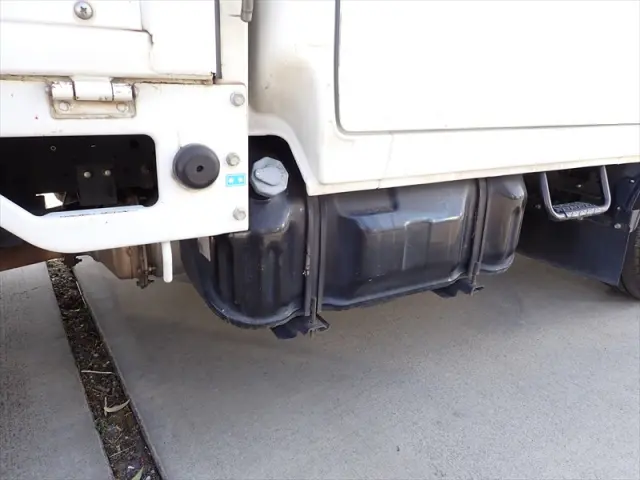 いすゞ エルフ TPG-NHR85A(2WD)の写真11