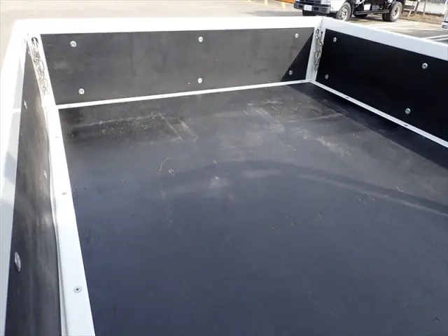 いすゞ エルフ TKG-NHR85A(2WD)の写真7