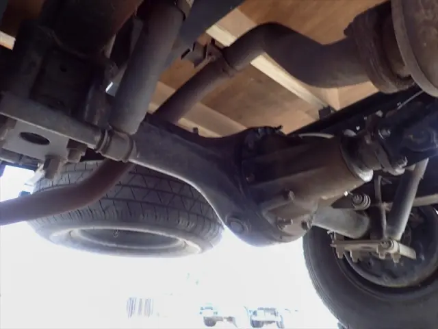 いすゞ エルフ TKG-NHR85A(2WD)の写真10