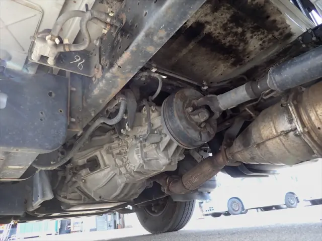 いすゞ エルフ TKG-NHR85A(2WD)の写真13