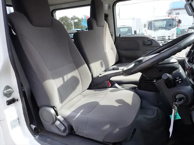 いすゞ エルフ TKG-NHR85A(2WD)の写真18