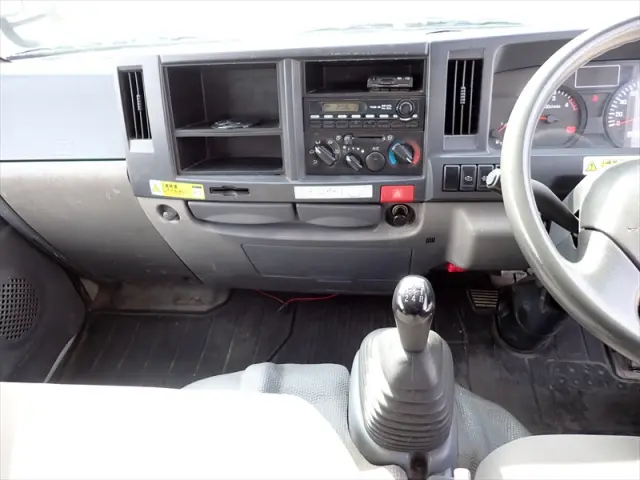 いすゞ エルフ TKG-NHR85A(2WD)の写真20