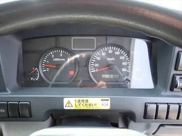 いすゞ エルフ TKG-NHR85A(2WD)の写真22