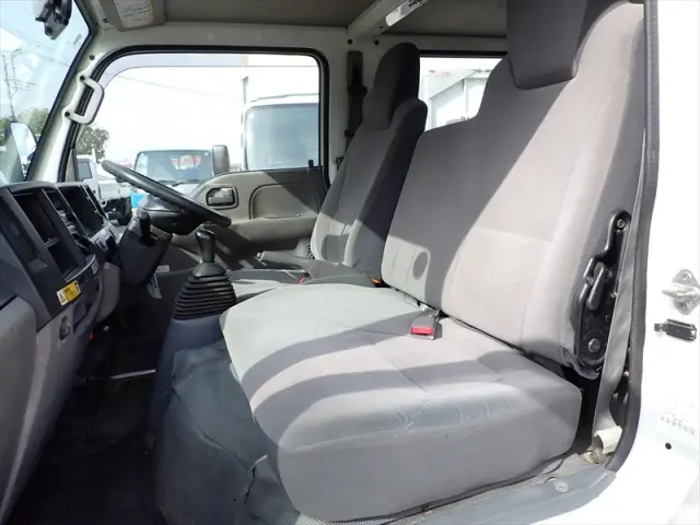 いすゞ エルフ TKG-NHR85A(2WD)の写真27