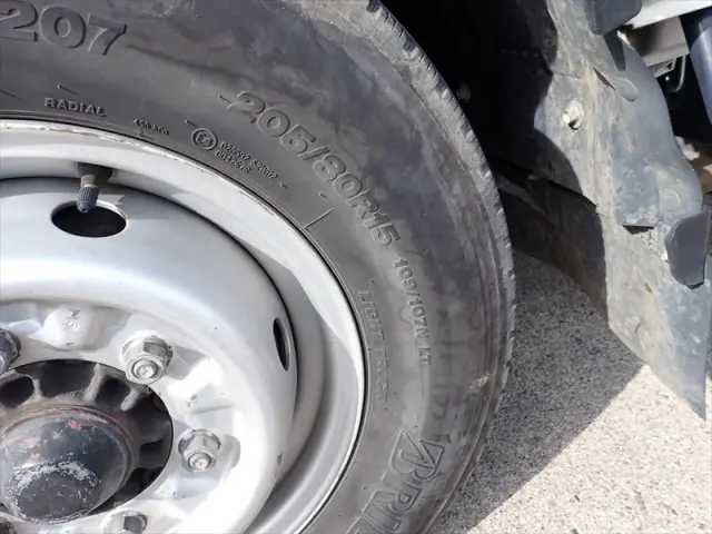 いすゞ エルフ TKG-NHR85A(2WD)の写真32