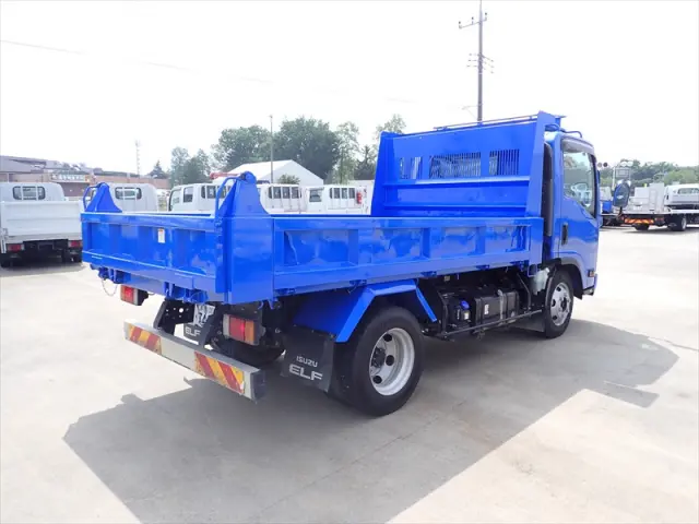 いすゞ エルフ 2PG-NPR88N(2WD)の写真2