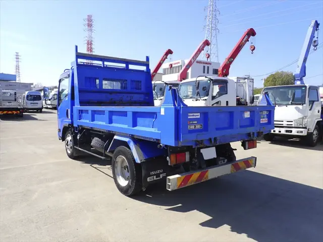 いすゞ エルフ 2PG-NPR88N(2WD)の写真4