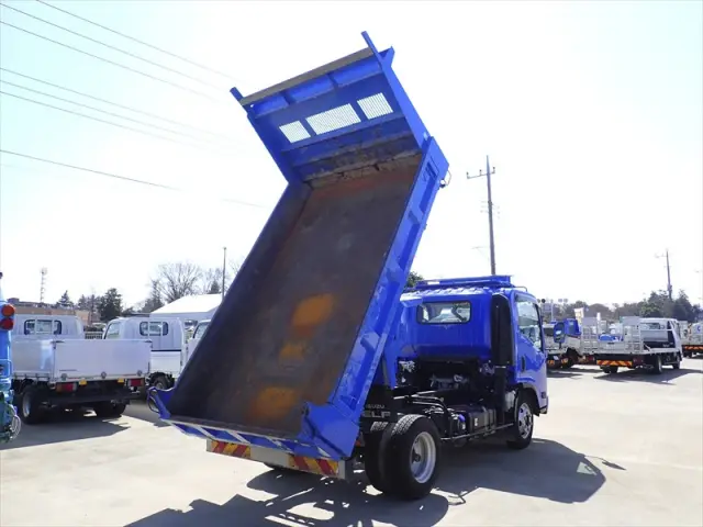 いすゞ エルフ 2PG-NPR88N(2WD)の写真9