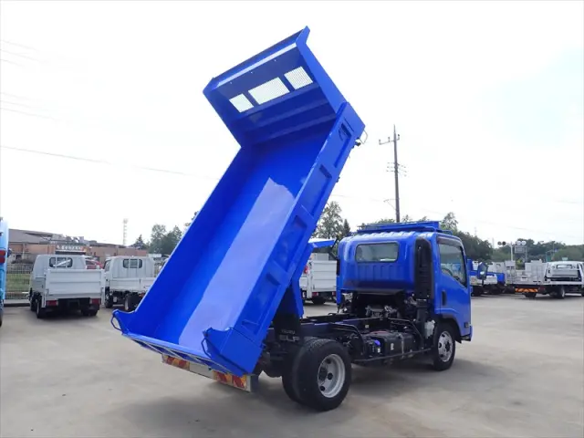 いすゞ エルフ 2PG-NPR88N(2WD)の写真10