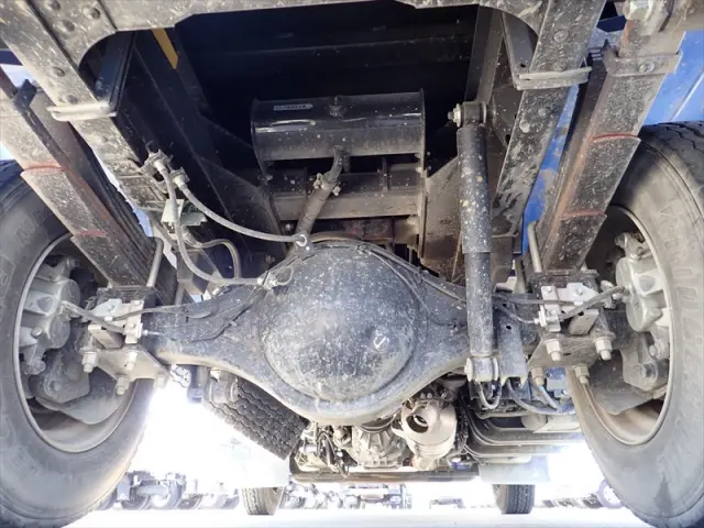 いすゞ エルフ 2PG-NPR88N(2WD)の写真19