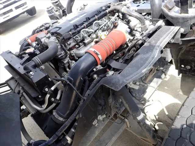 いすゞ エルフ 2PG-NPR88N(2WD)の写真23