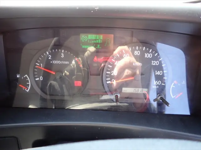 いすゞ エルフ 2PG-NPR88N(2WD)の写真30