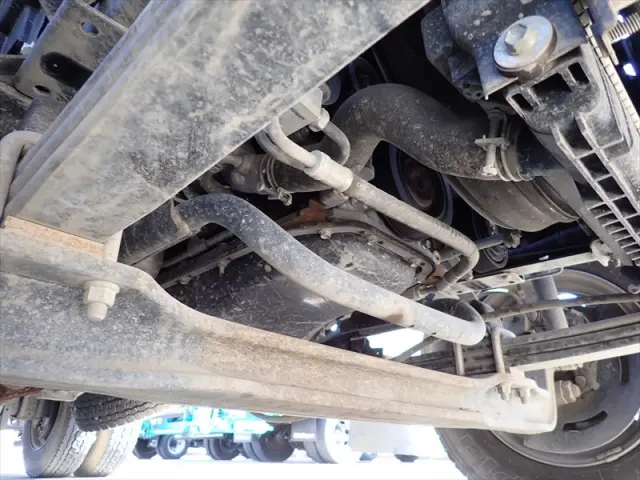 いすゞ エルフ 2PG-NPR88N(2WD)の写真42