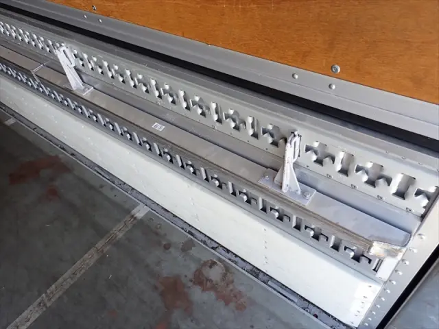 いすゞ ギガ 2PG-CYL77C(6x2)の写真9