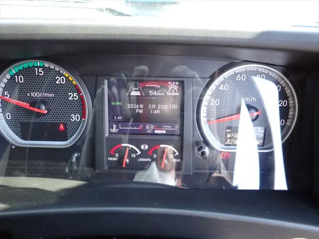 いすゞ ギガ 2PG-CYL77C(6x2)の写真42