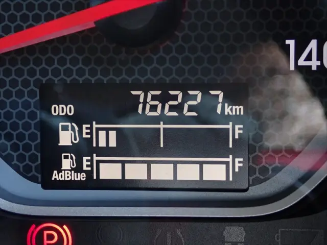 いすゞ ギガ 2PG-CYL77C(6x2)の写真43