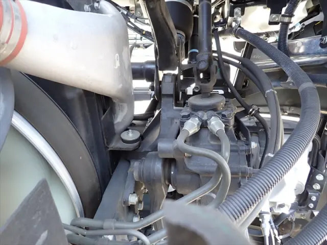 いすゞ ギガ 2PG-CYL77C(6x2)の写真48