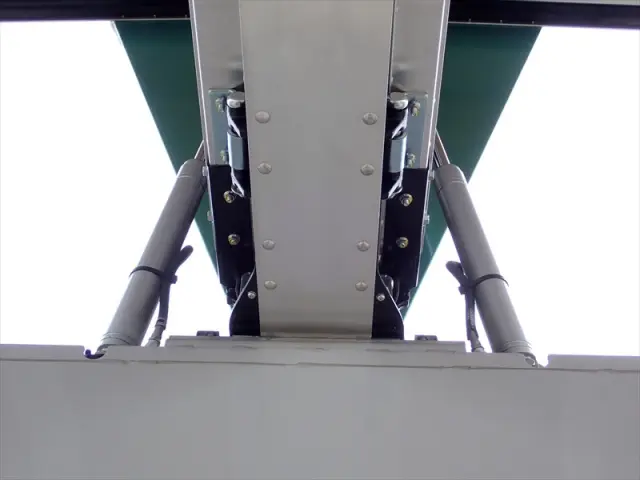 いすゞ ギガ 2PG-CYJ77D(8x4)の写真19