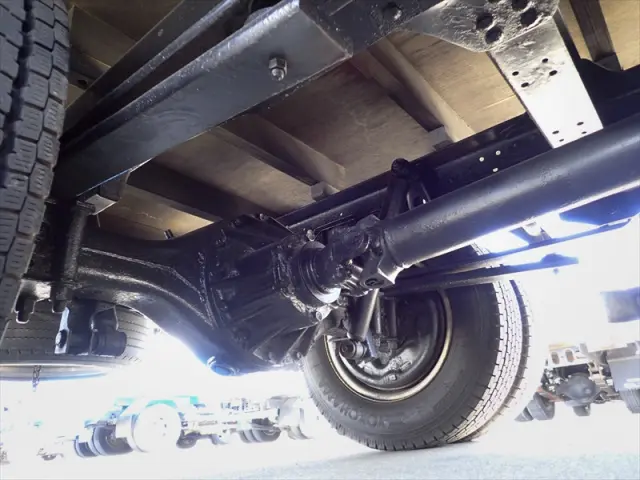 いすゞ エルフ TRG-NPR85AR(2WD)の写真13