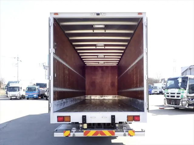 いすゞ フォワード TKG-FRR90S2(2WD)の写真6