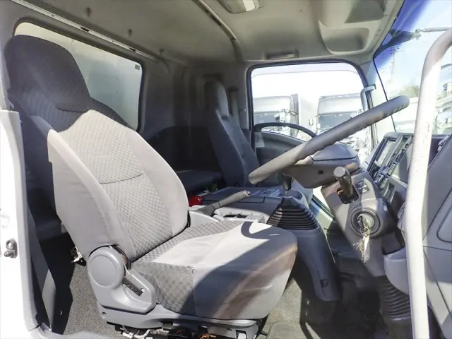 いすゞ フォワード TKG-FRR90S2(2WD)の写真28