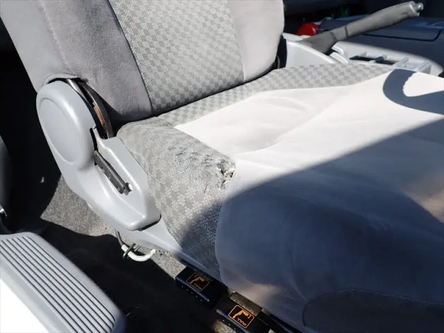 いすゞ フォワード TKG-FRR90S2(2WD)の写真29