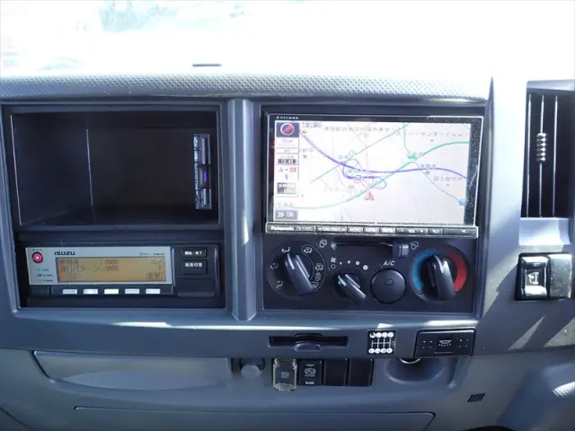 いすゞ フォワード TKG-FRR90S2(2WD)の写真32