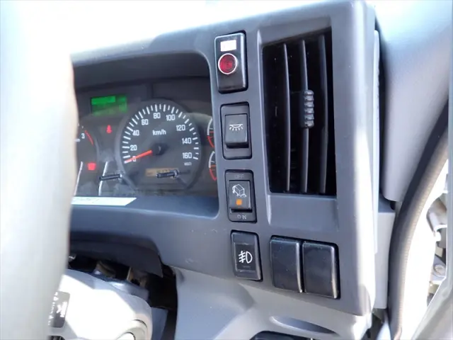 いすゞ フォワード TKG-FRR90S2(2WD)の写真34