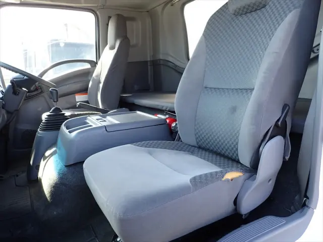 いすゞ フォワード TKG-FRR90S2(2WD)の写真39