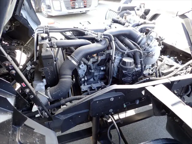 いすゞ フォワード TKG-FRR90S2(2WD)の写真40