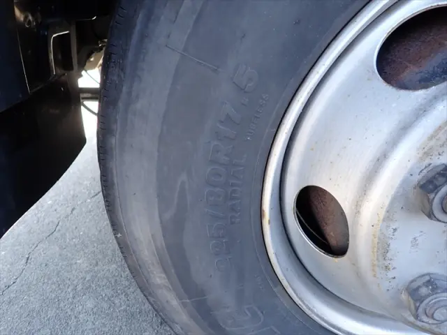 いすゞ フォワード TKG-FRR90S2(2WD)の写真48