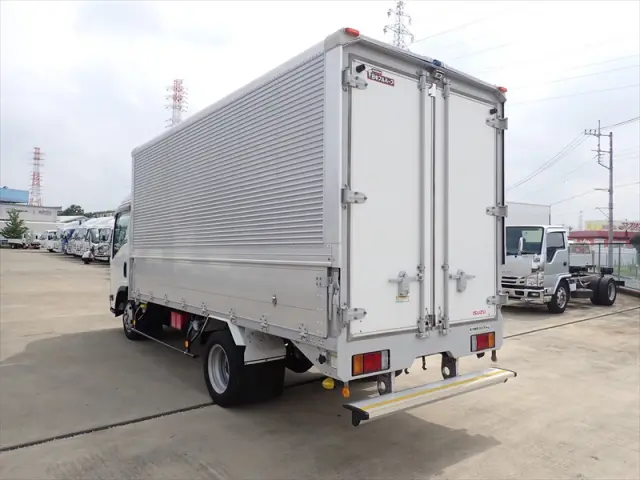 いすゞ エルフ TPG-NMR85AN(2WD)の写真4
