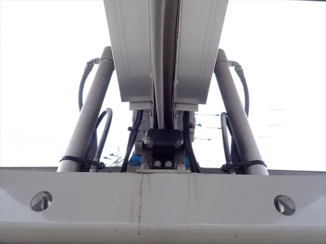 いすゞ エルフ TPG-NMR85AN(2WD)の写真18